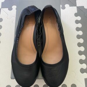Vionic black ballet flats size 7 BNIB